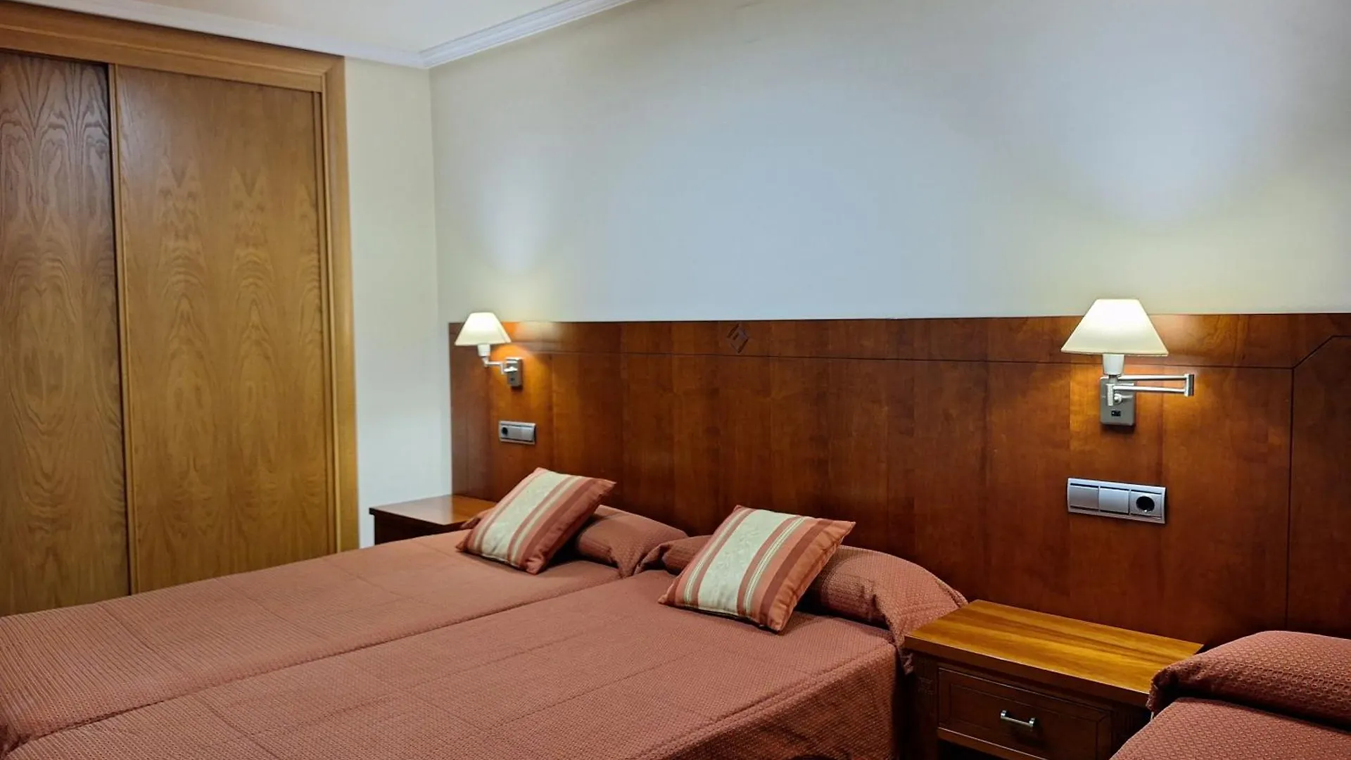 Cazorla Live Apartment 0*,
